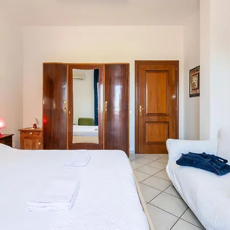 Holiday home Domus Luna