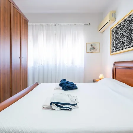 Holiday home Domus Luna