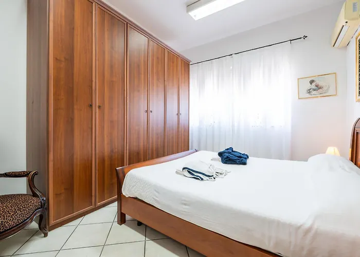 別荘 Domus Luna Giba